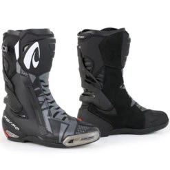 Forma Phantom Boots
